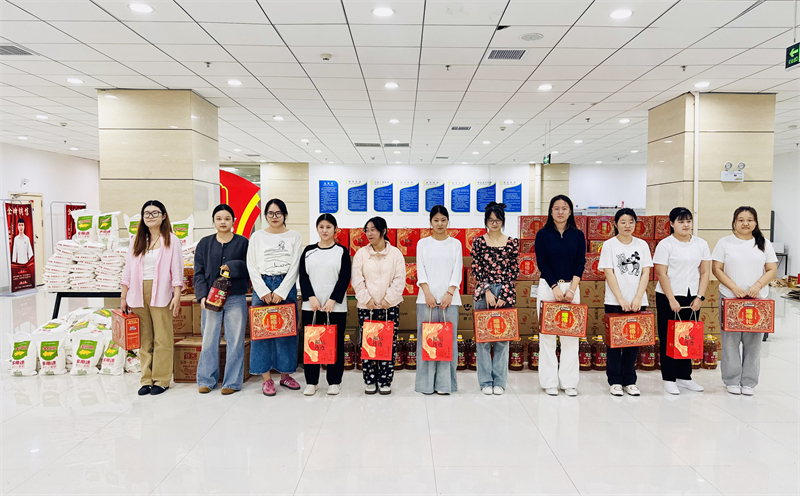 辦公室合.jpg 辦公室合.jpg